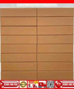 Gạch Thẻ Trang Trí 6x24 kem chấm bi